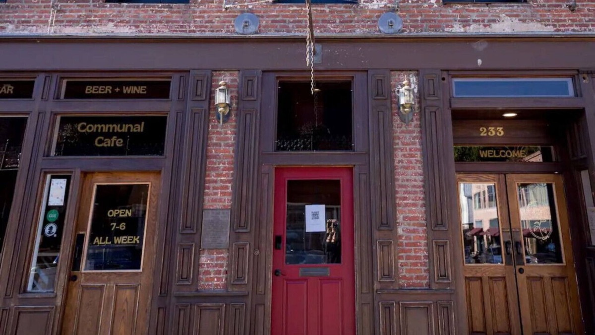 Nevada City Hotel | Speakeasy Suites/Sleeps 18
