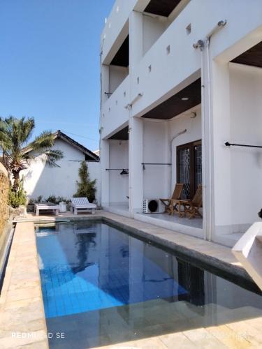 Gerupuk Hotel | Spear Villa