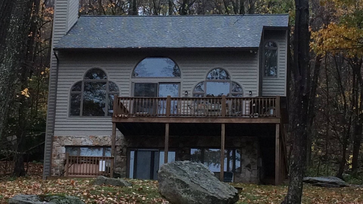 McHenry House | Special Rates! Brand New Hot Tub! Family&Pet Friendly~Perfect Location Near Wisp