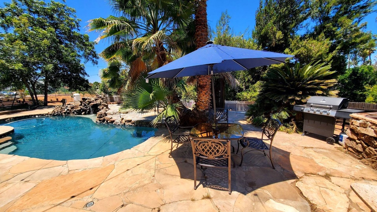 Rancho San Diego House | Special Vacation Home / Pool+ Basketball Court
