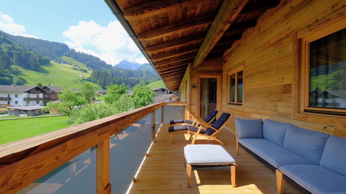Hollersbach im Pinzgau Apartment | Spectacular penthouse on 110 sqm with sauna in the Kitzbühel ski ressort