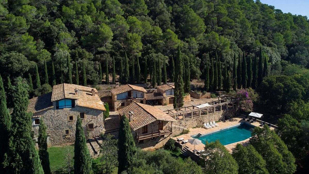 Canet d'Adri Other | Spectacular 17th century Catalan farmhouse surrounded by woods and fields.