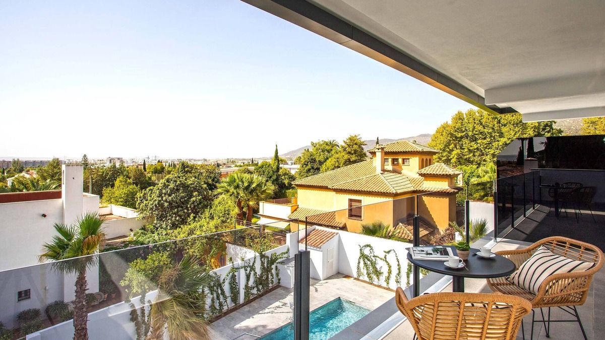 Distrito Norte Sierra Apartment | Spectacular 2 BD with 2 terraces, pool and parking. Arruzafa VIII
