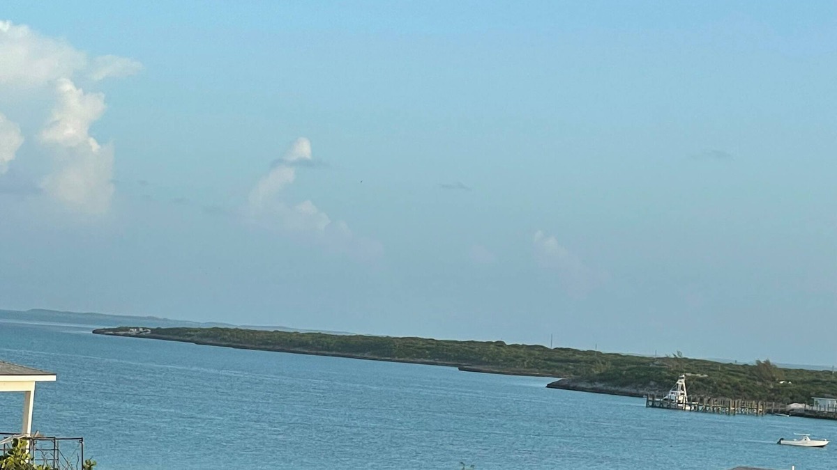 Black Point Condo | Spectacular 360 Island View