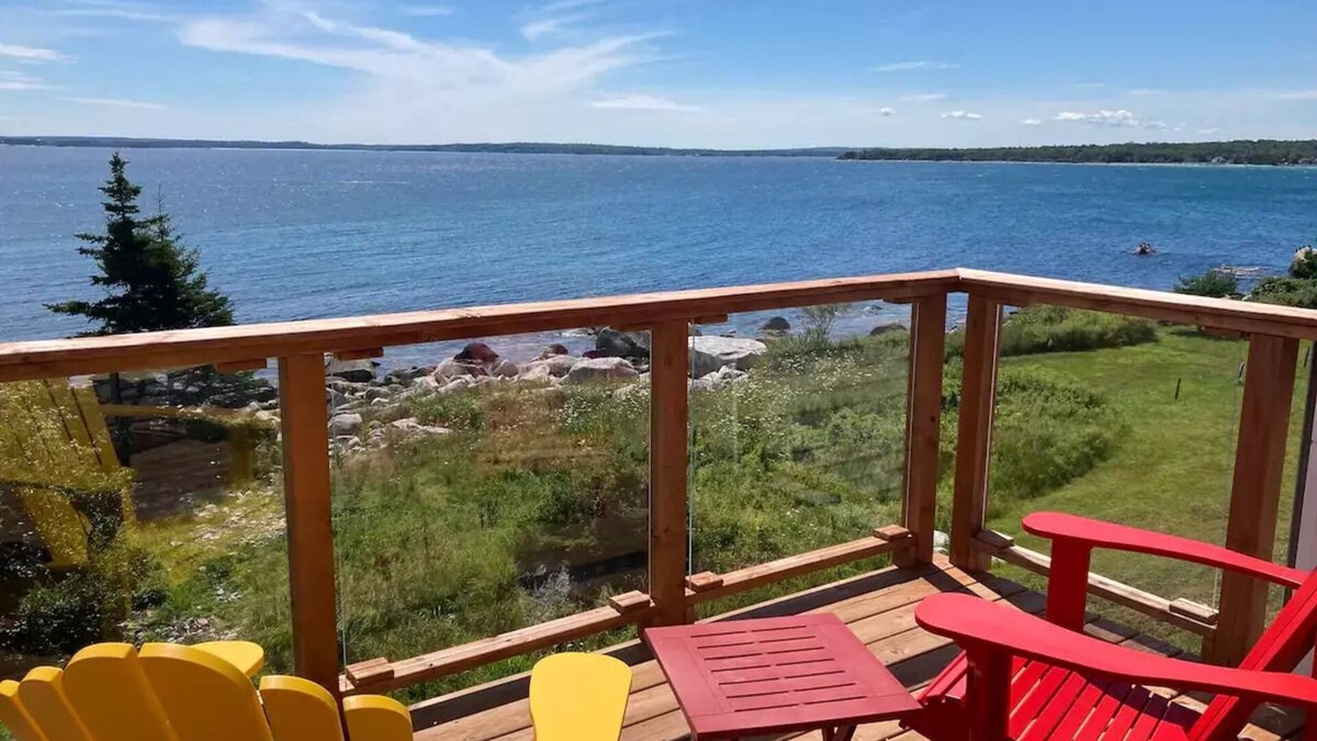 Summerville Centre Apartment | Spectacular Oceanfront 2 Bdrm Unit in Summerville