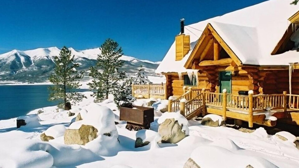 Twin Lakes House | Spectacular Log Home Overlooking Twin Lakes and Mt. Elbert, L100 race available!