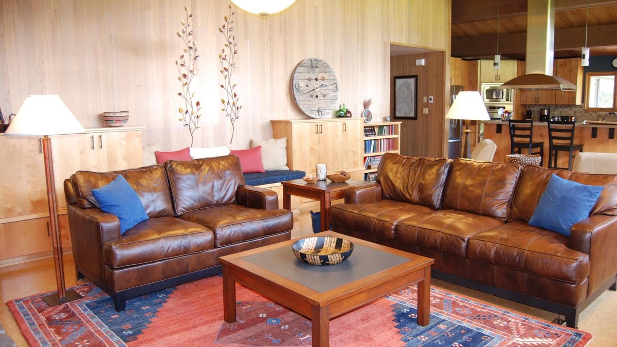 Parkdale House | Spectacular Mount Hood View Home-Sleeps 10