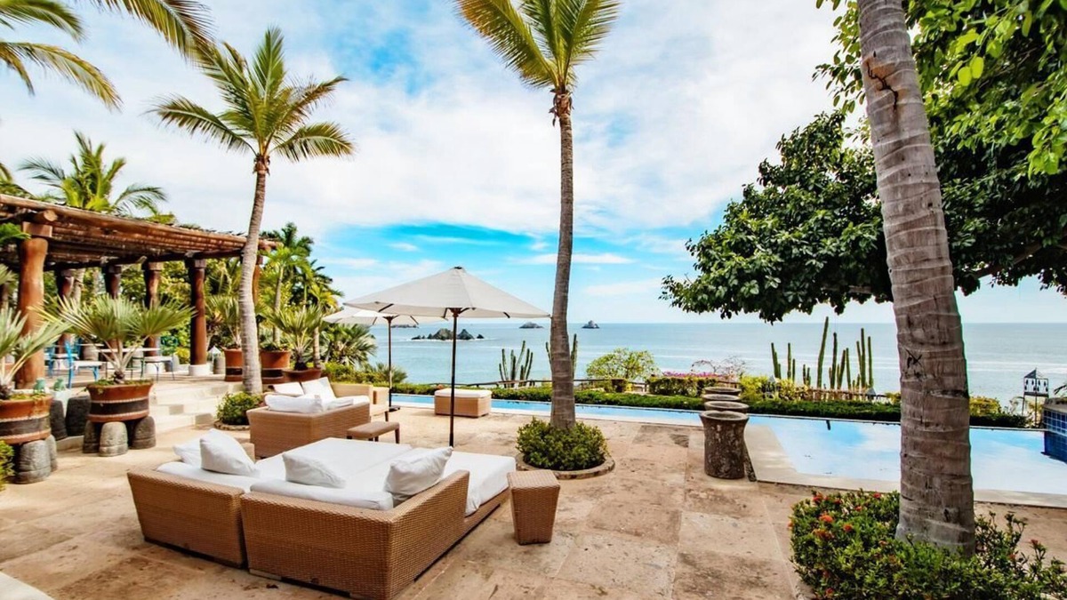 Ixtapa Villa | Spectacular Ocean Front Villa in Mexico´s most exclusive and private resort