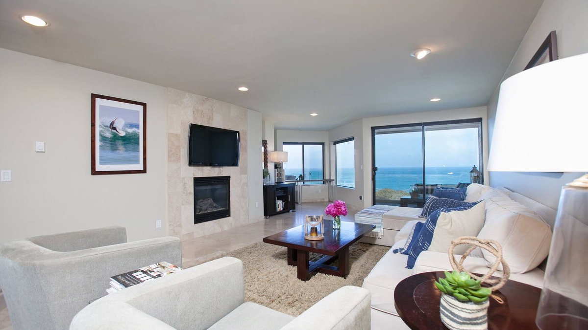 Solana Beach Condo | Spectacular Oceanfront 2 bedroom Surfsong Solana Beach. See December discount!