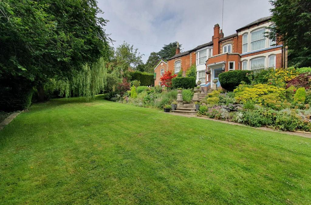 Leicester House | Spectacular Period Property Located In Leicester