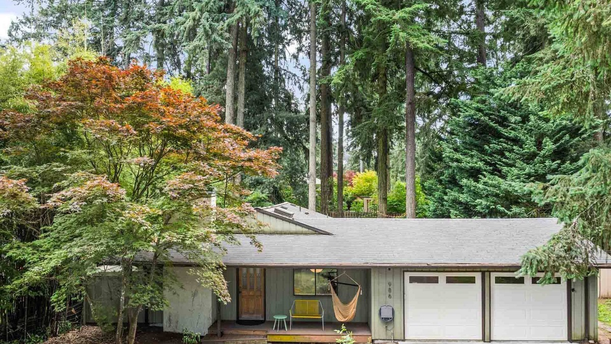 Oak Grove House | Spectacular Pet Friendly Forested Retreat, Game Room w/Ping Pong, Gorgeous Patio Under the Trees