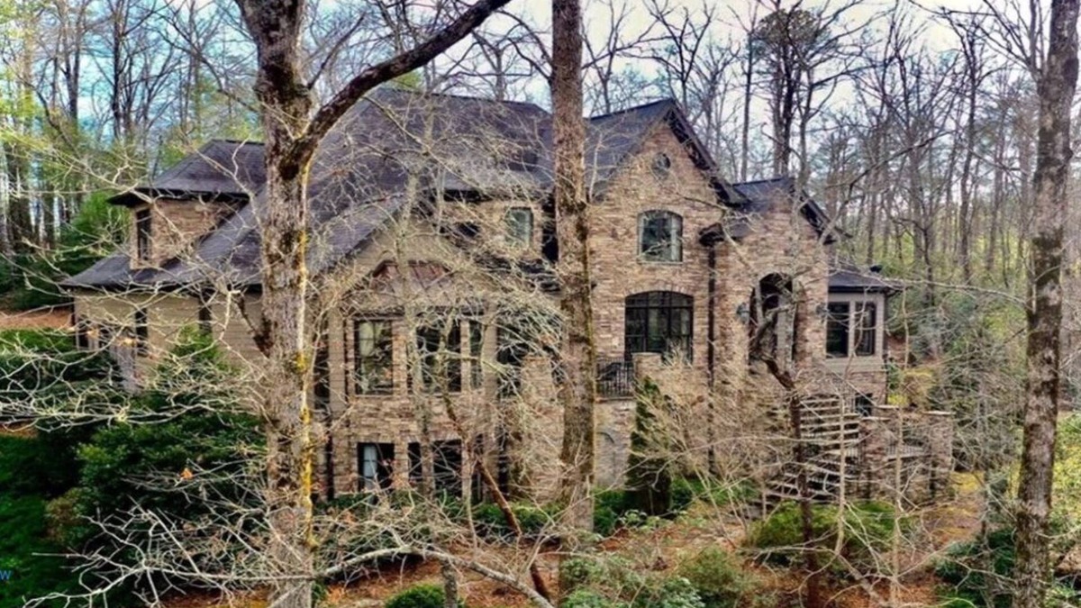 Marietta House | Spectacular Secluded 5 Bedroom Luxury Mountain Property