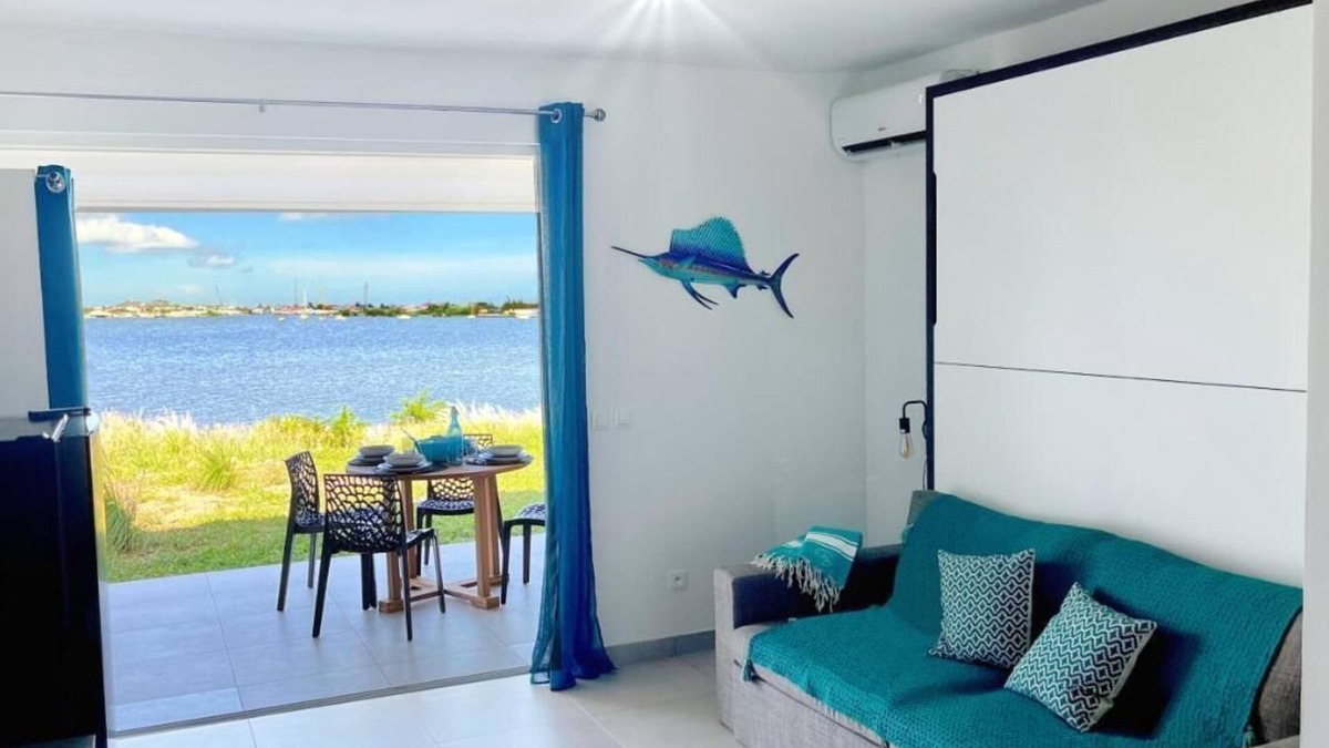 Marigot Apartment | Spectacular sunset view in our dreamy studio !