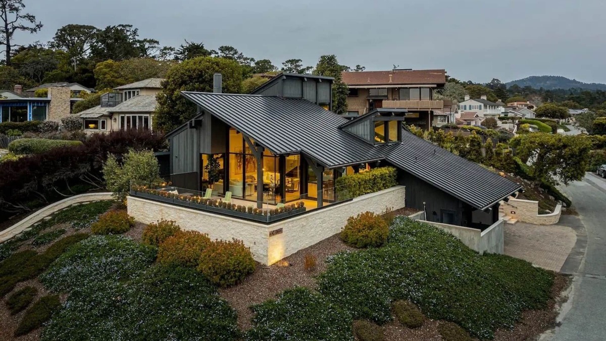 Carmel Point House | Spectacular ultra modern 3 bedroom + 3.5 bath