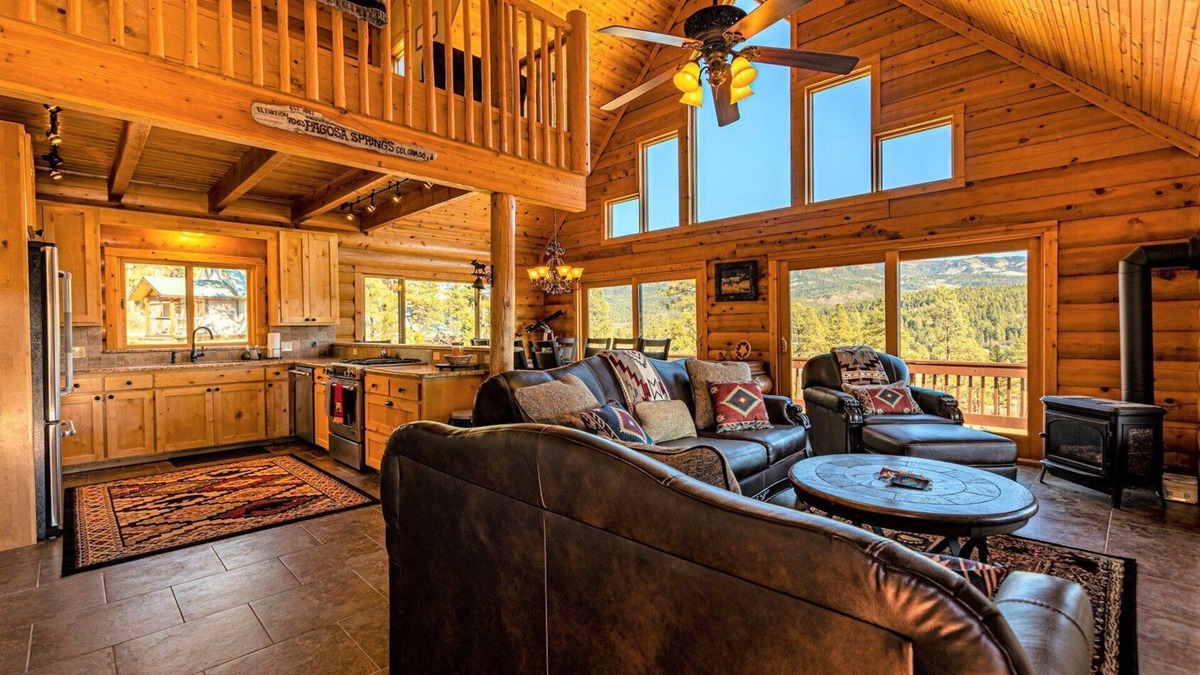 San Juan River Village Cabin | Spectacular Views, Hot Tub, Close to Wolf Creek & San Juan River