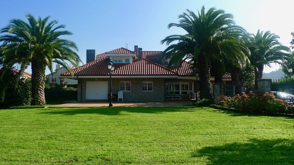 Ribadesella Ski Chalet | SPECTACULAR VILLA FOR 5 MINUTES FROM THE BEACH OF SANTA MARINA DE RIBADESELLA