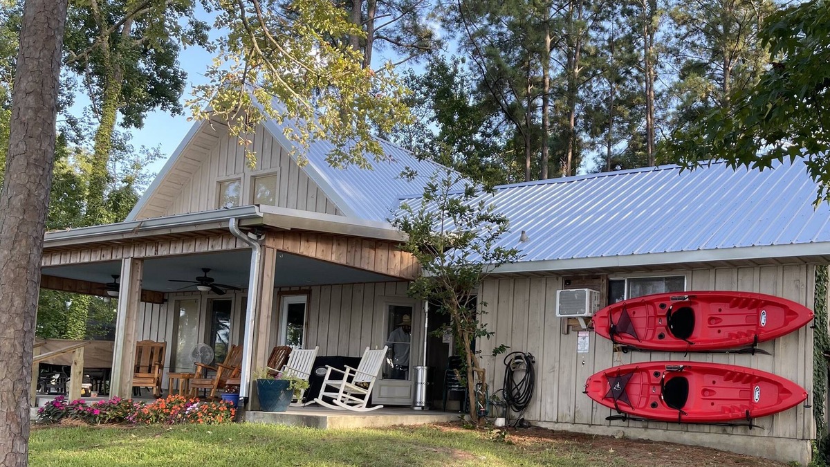 South Toledo Bend House | Spectacular Waterfront - 150+ 10 Star reviews!