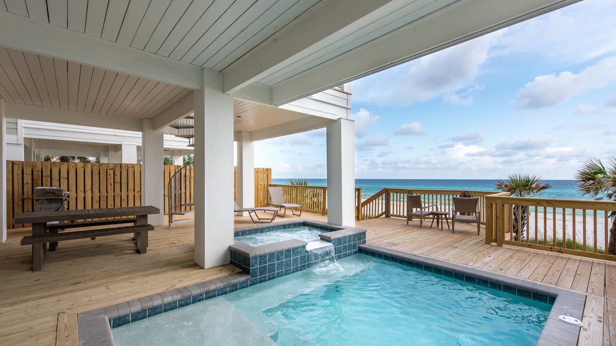 Sunnyside House | Spend Fall by the Beach! Gulf Front! Private Pool! Bikes Included!