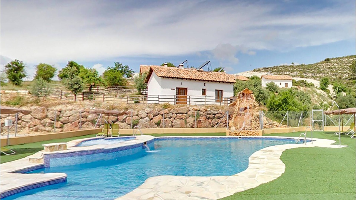 Arenas del Rey House | Spend successful vacations Andalusia and in this beautiful vacation home with pool.