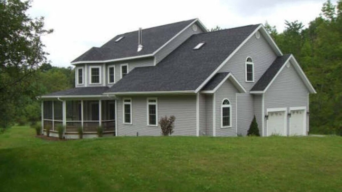 West Stockbridge House | Spend Thanksgiving with your family in the Berkshires!