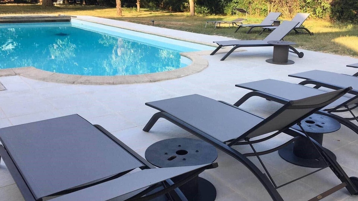 Saint-Pierre-de-Maille House | Spendid property with wooded park, swimming pool. 19 beds spread over two houses