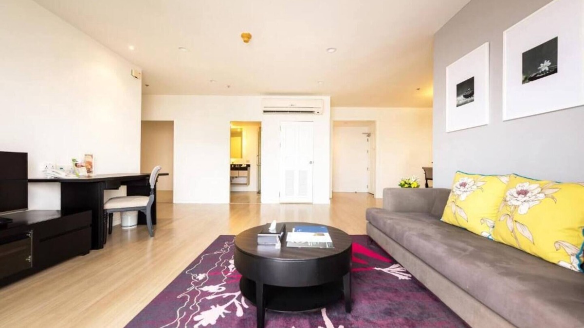 Thung Maha Mek Condo | SPL/2 BR/Serviced/Monthly