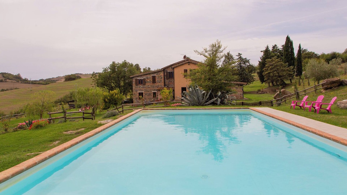 Gallina House | Splendid farmhouse in Val d'Orcia with private swimming pool and sauna