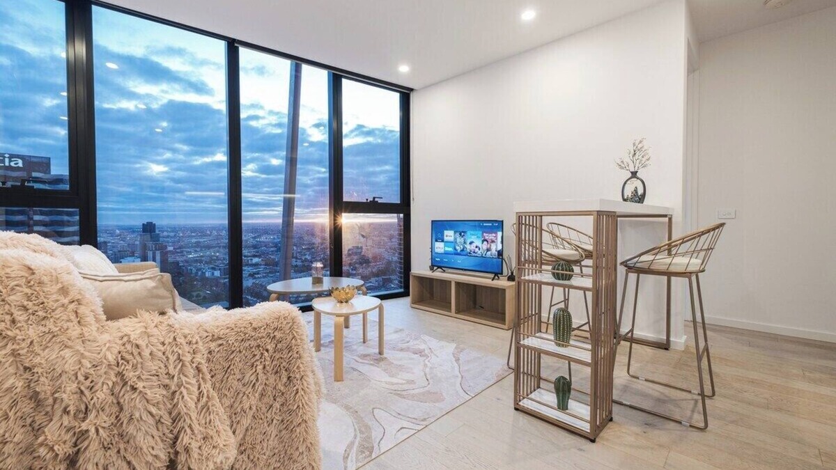 Carlton South Apartment | Splendid High 40+ level 2BR CBD Pool Gym Wi-Fi