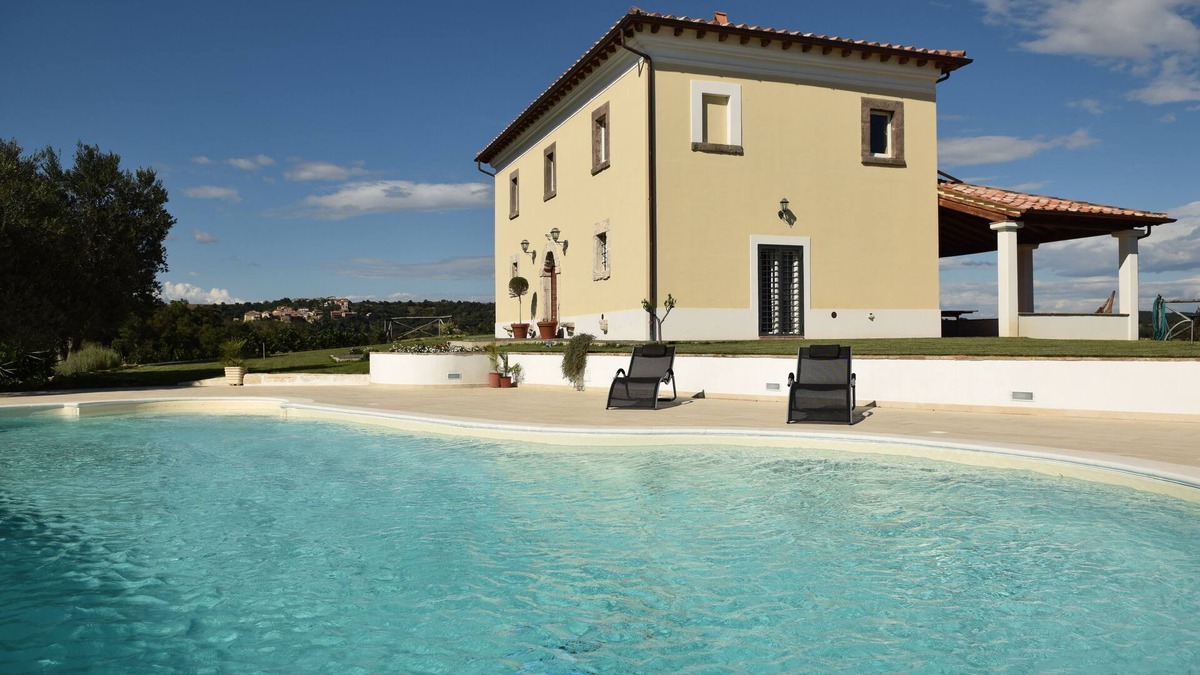 Tessennano Villa | Splendid historical residence in the Lazio Maremma