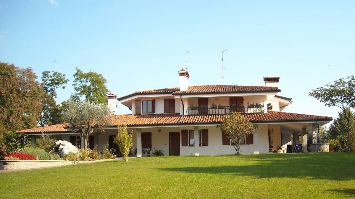 Faedis Villa | SPLENDID VILLA WITH POOL AND GARDEN IN THE HEART OF FRIULI