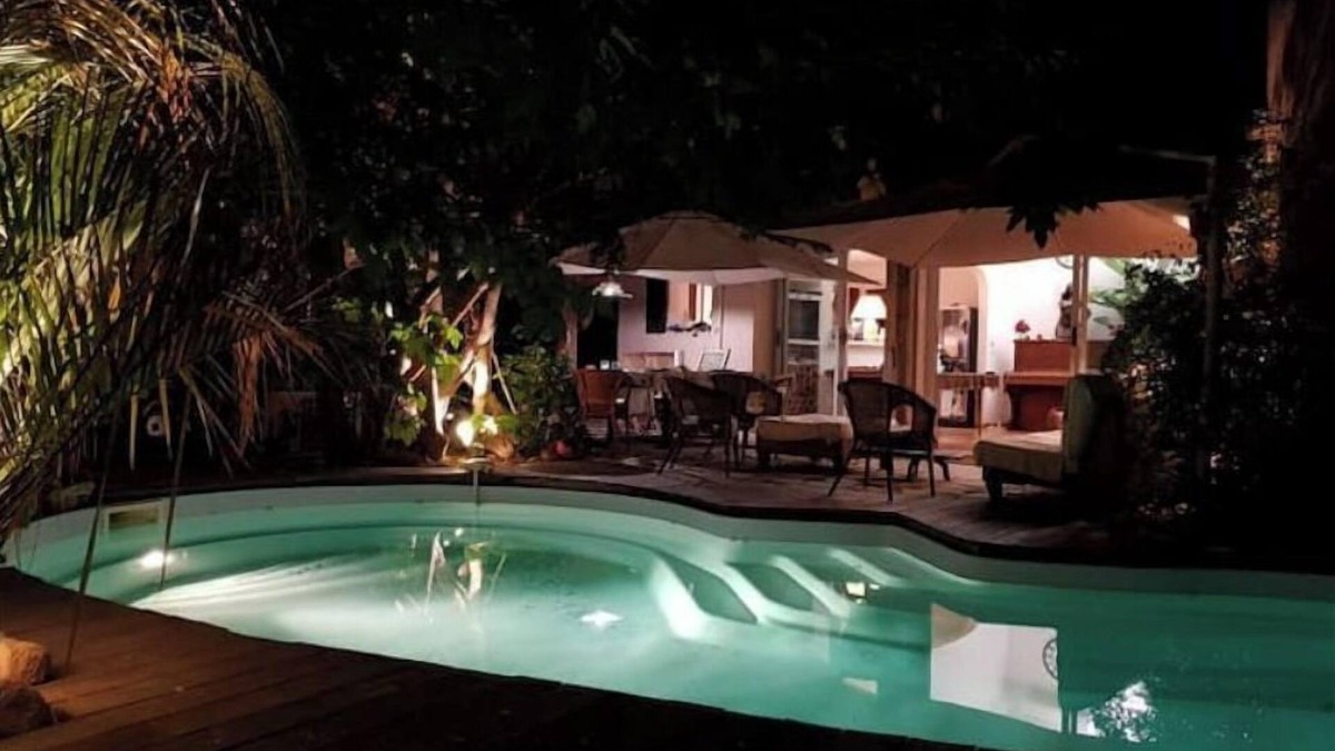 Solaro Villa | Splendid villa with swimming pool 5 minutes walk from the sea