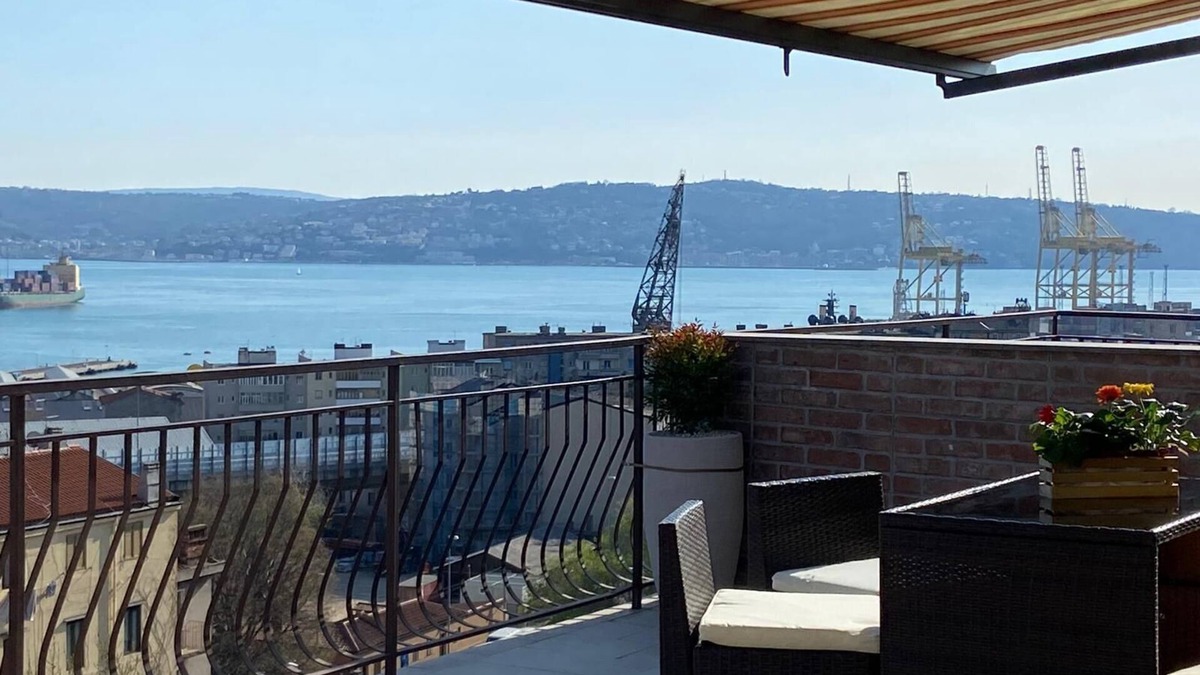 Citta Nuova-Barriera Nuova-San Vito-Citta Vecchia Apartment | Splendido Attico Vista Mare CON Parcheggio