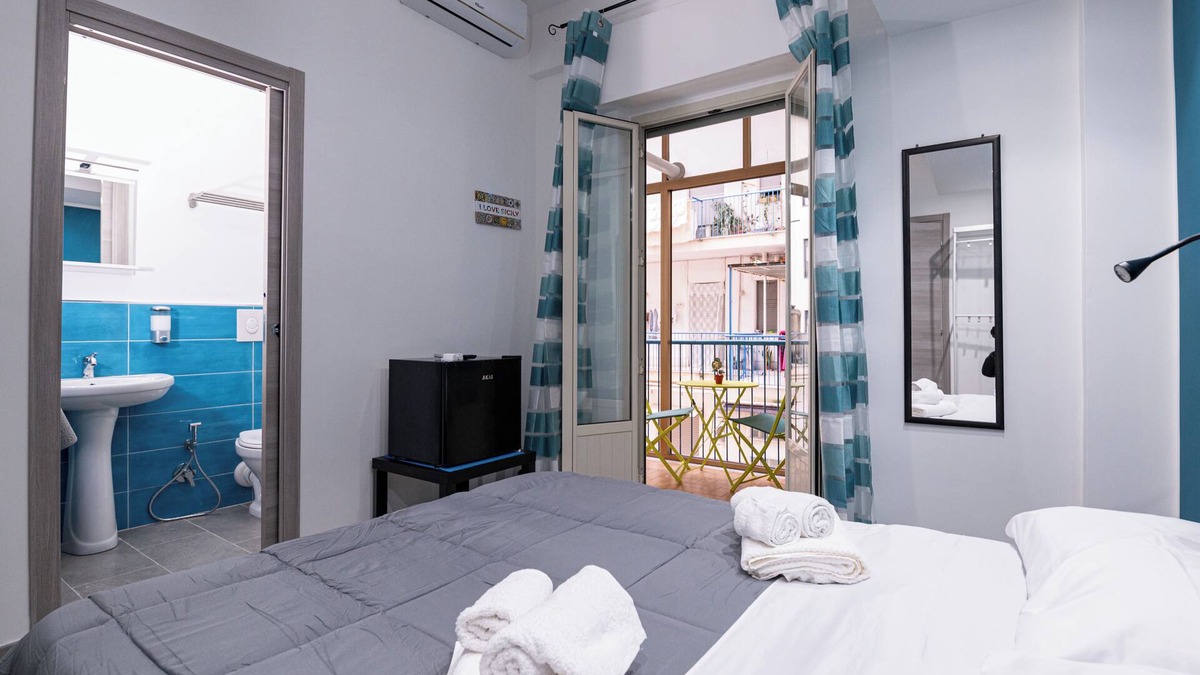 Palermo Bed & Breakfast | Splendori Rooms