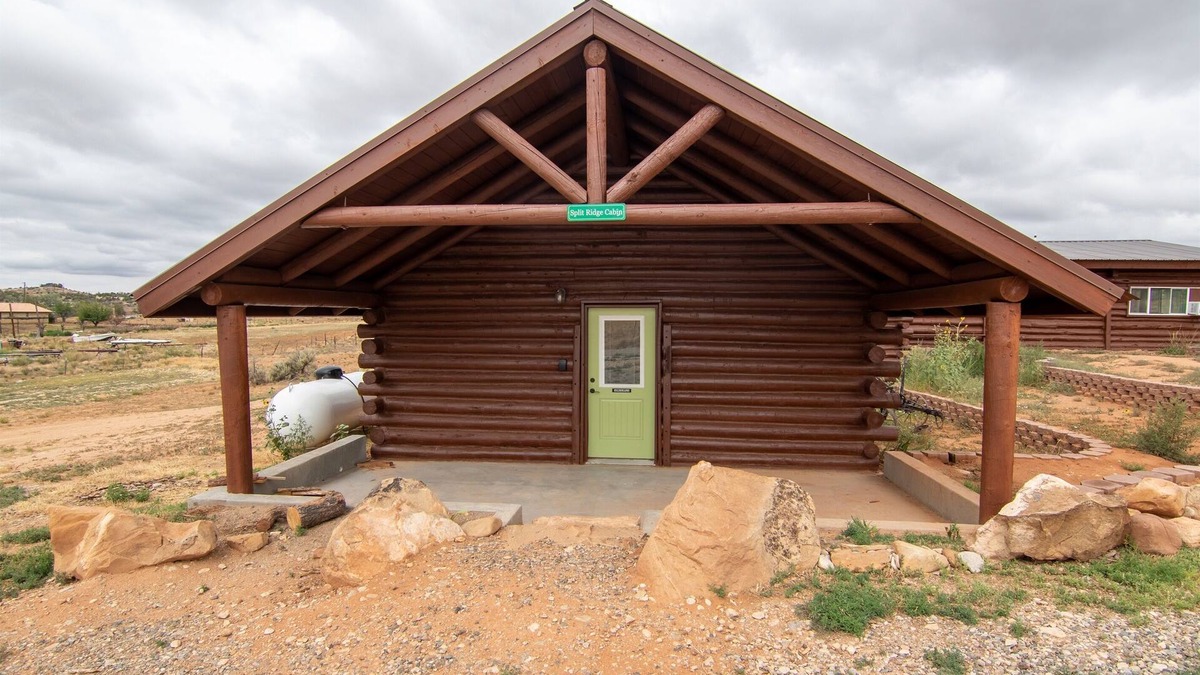 Blanding Cabin | Split Ridge Cabin near Blanding Utah