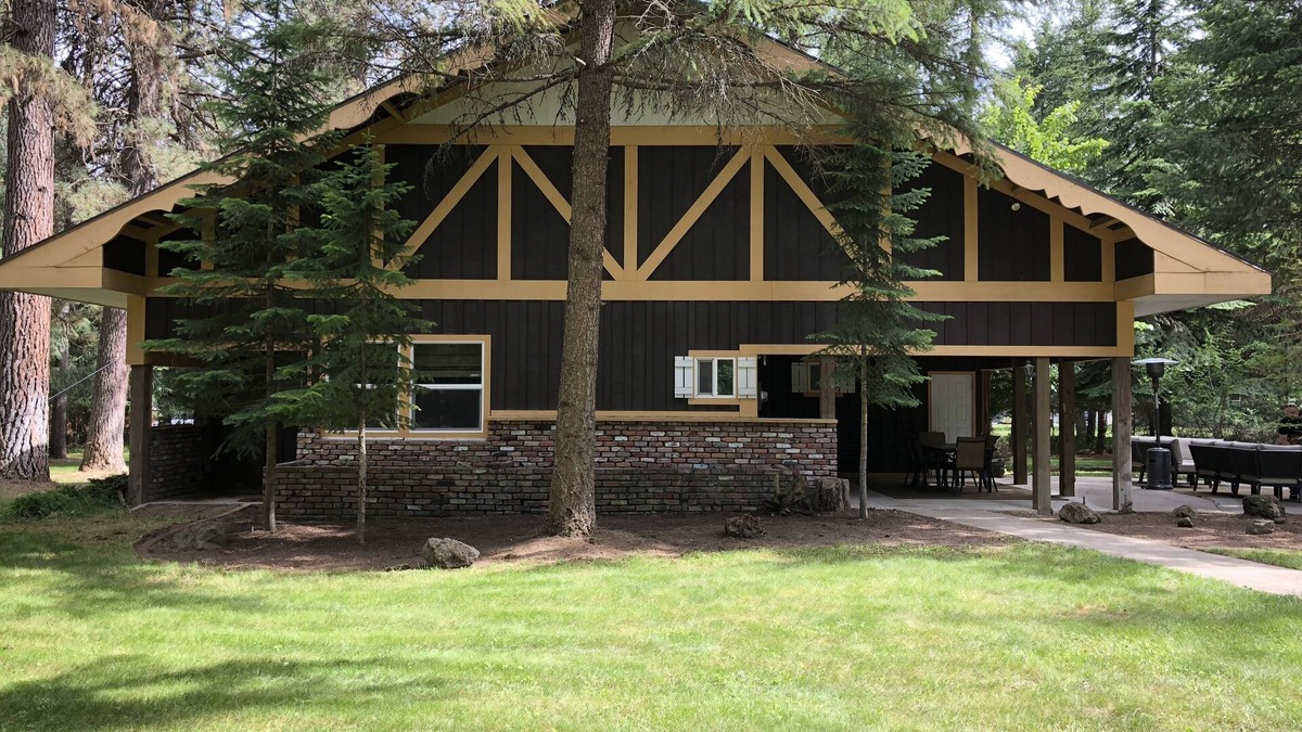 Loon Lake House | Spokane House - 5 Bed/2 Bath