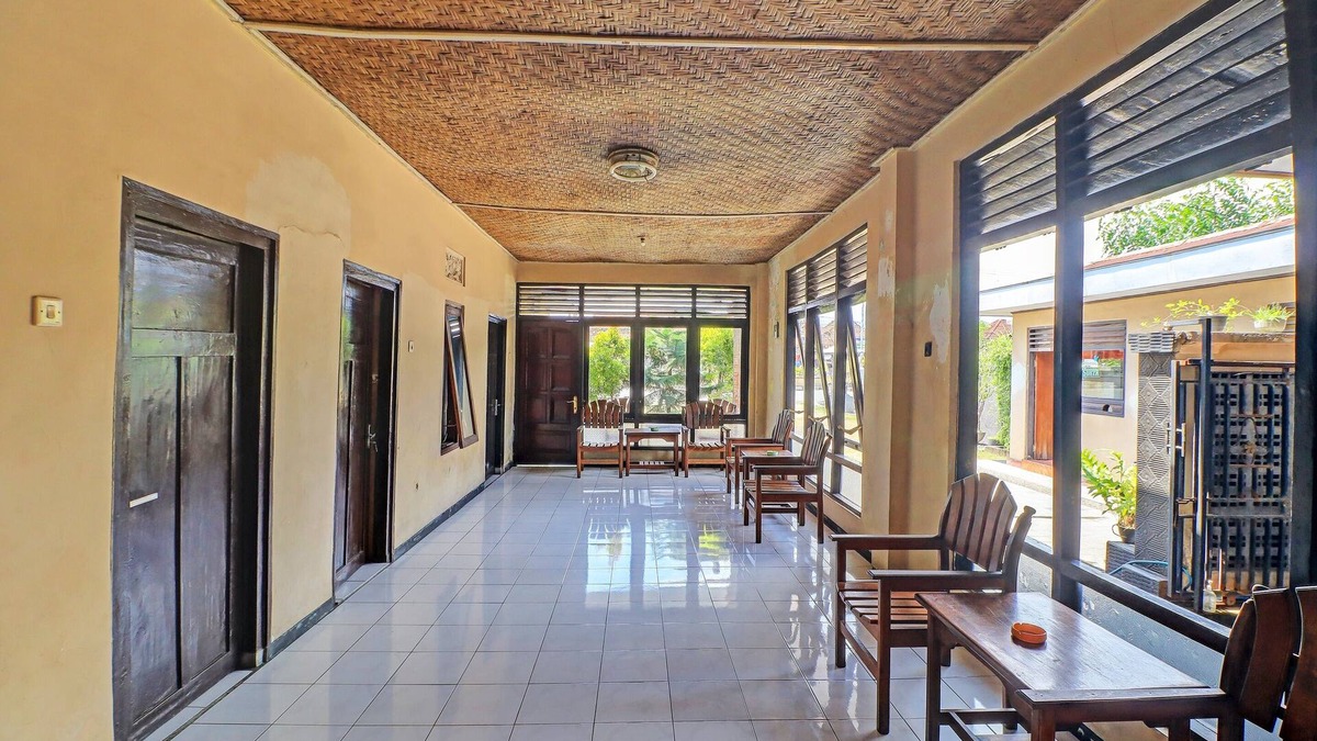 Gilimanuk Hotel | SPOT ON 92028 Hotel Surya Near Pelabuhan Gilimanuk