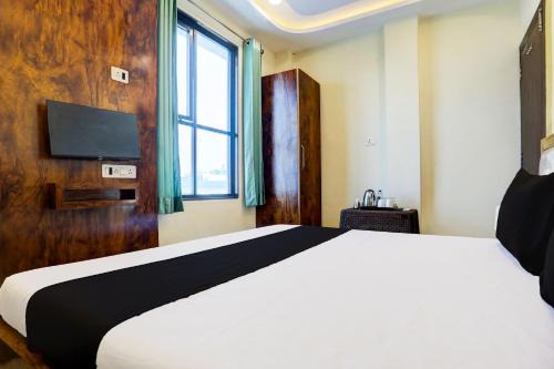 Dewas Hotel | SPOT ON Hotel Shree Ji