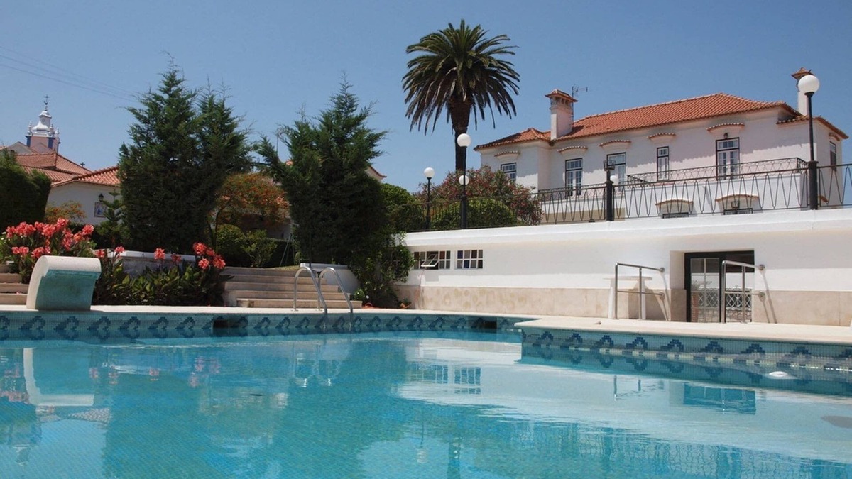 Carvalhal Benfeito Villa | Sprawling Villa near Alenquer