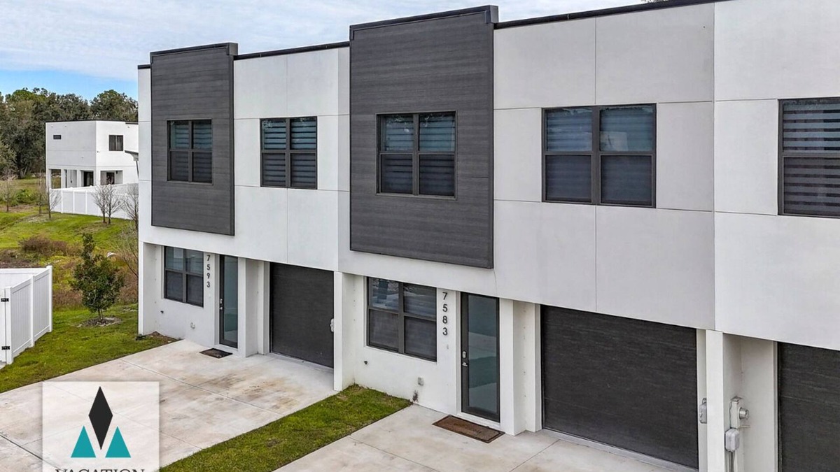 Pinecrest West Park House | SPRING PREMIER SPECIAL, 2 Adjacent Townhomes