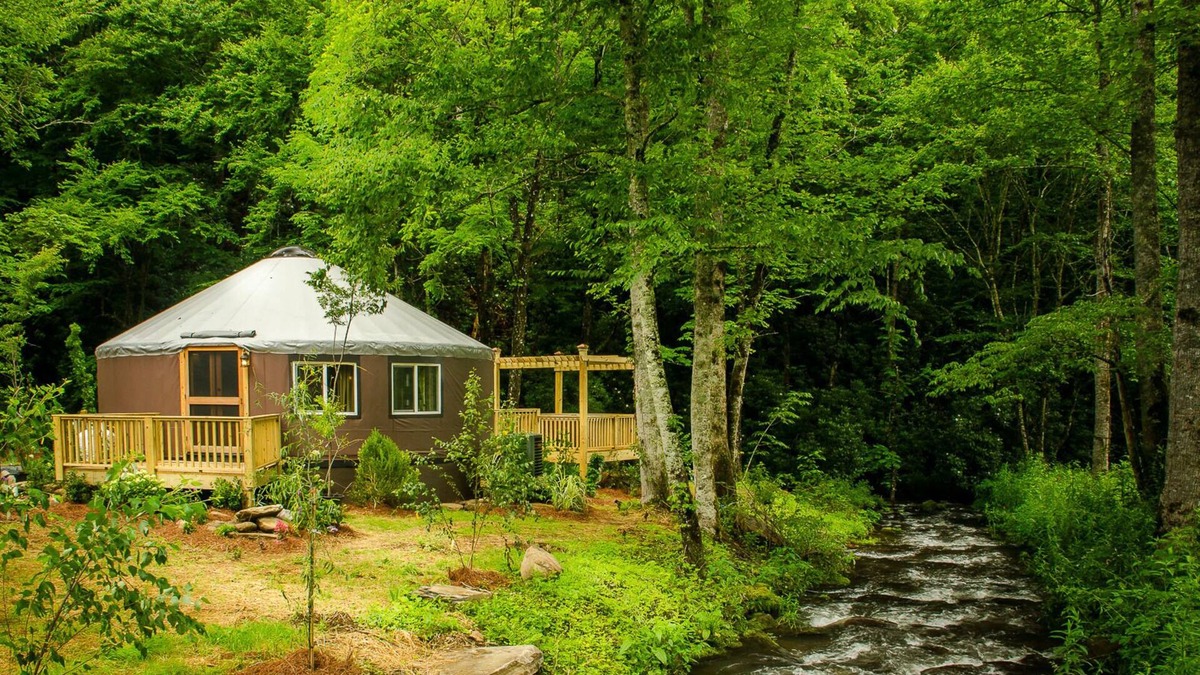 Topton House | Spring Ridge Yurt - Creekside Glamping w/Private Hot Tub
