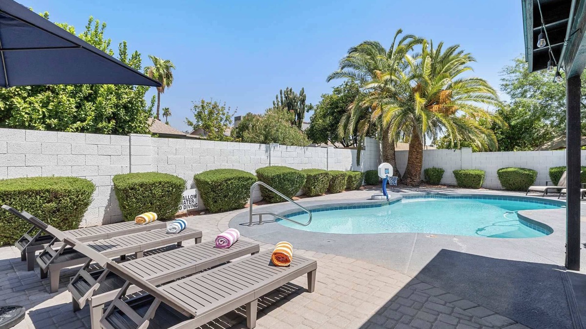 La Paz At Desert Springs House | Spring Song: Location, Style, Pool, Firepit, BBQ!