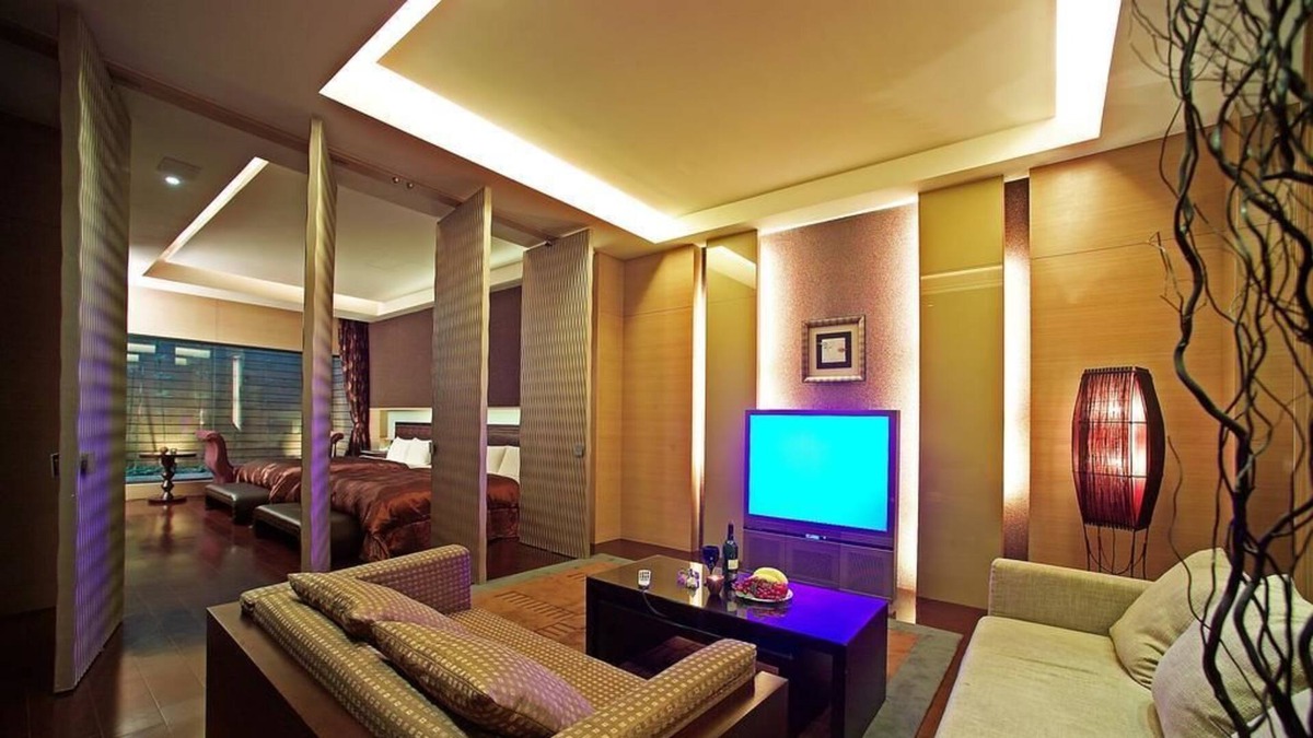 Dali House | Spring SPA Motel