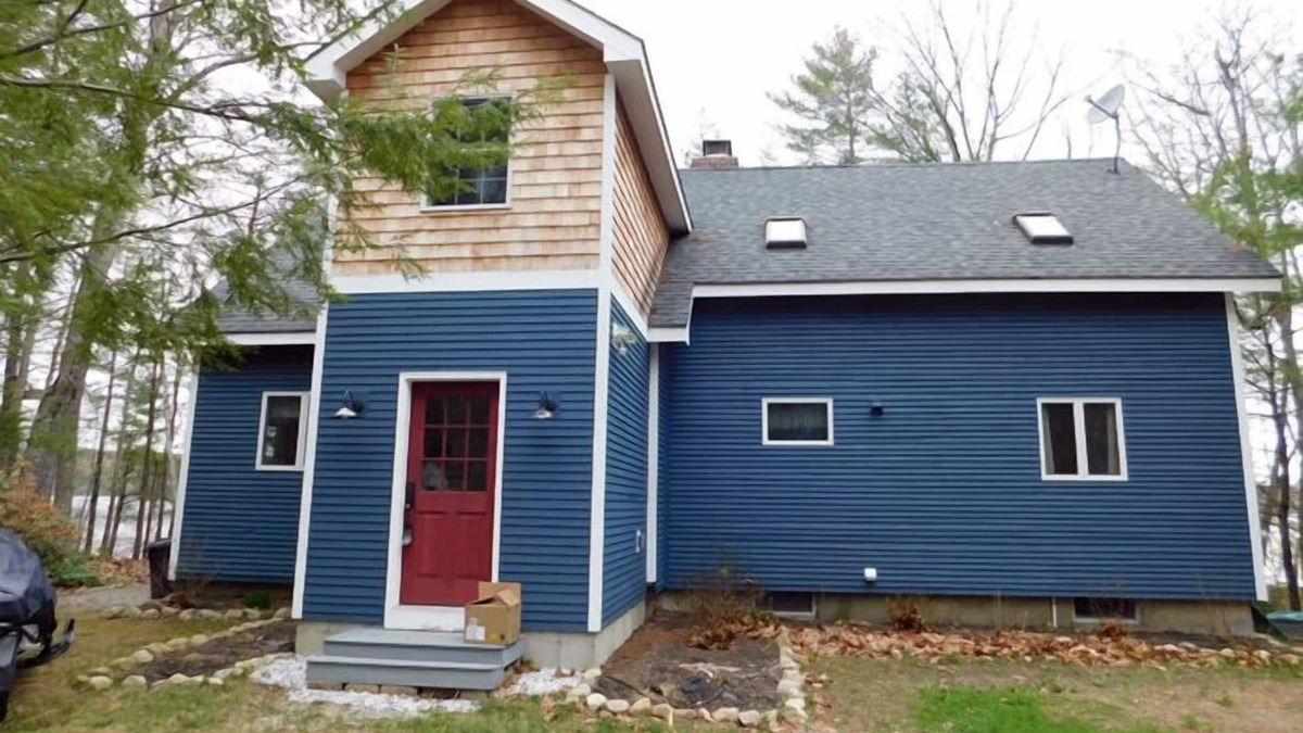 West Poland Cottage | * SPRING SPECIAL * Spacious pet-friendly family retreat on Thompson Lake!
