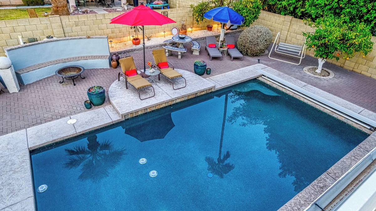Peoria House | Spring Training! Amenities Galore! Heated Pool, Game Room, Putting Green