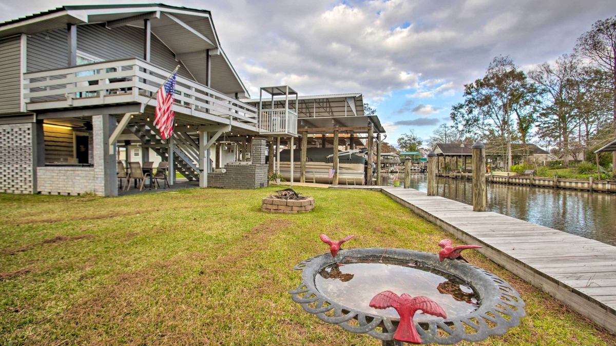 Springfield Cabin | Springfield Riverfront Cabin w/Boat Dock!