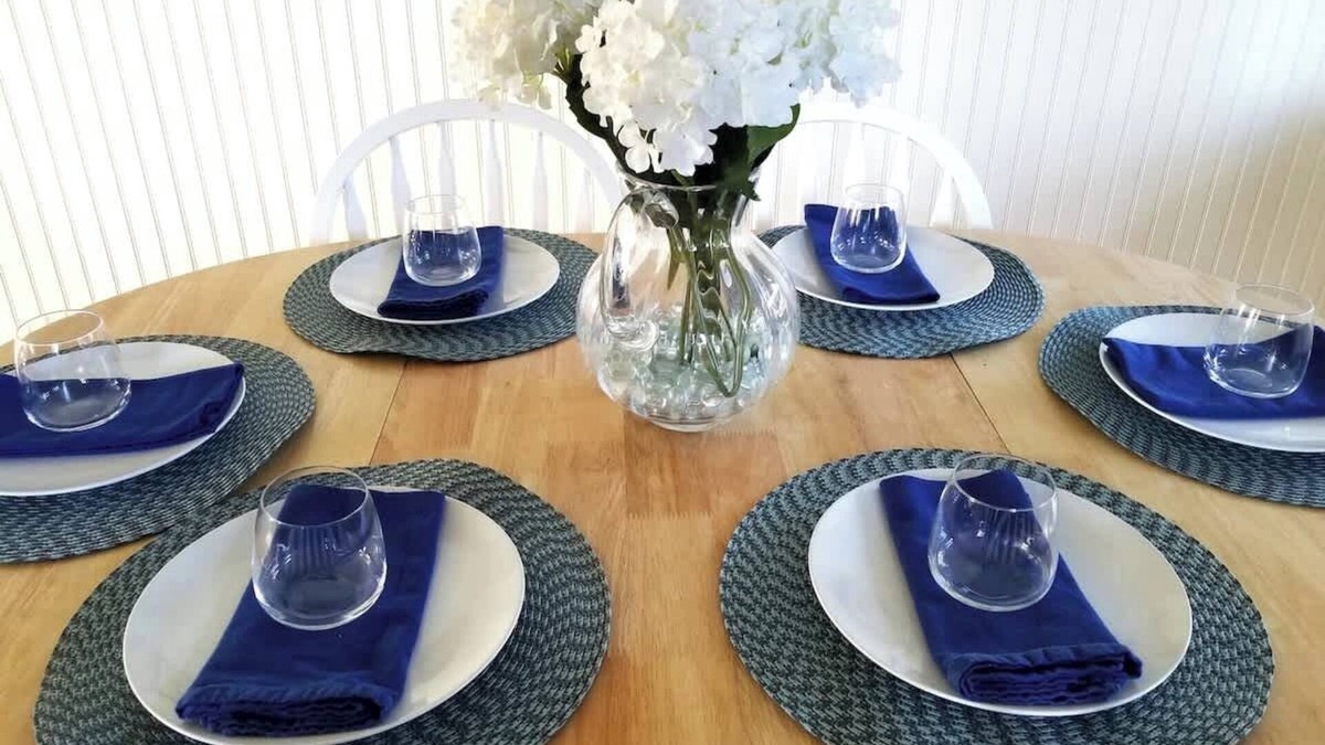 Aptos Cottage | Spruce Beach Cottage - Walk to beach