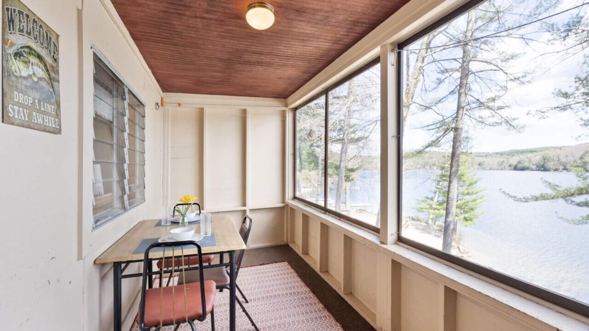 Holderness House | Squam Waterfront 2 bed 1 bath rental (Suite 6)