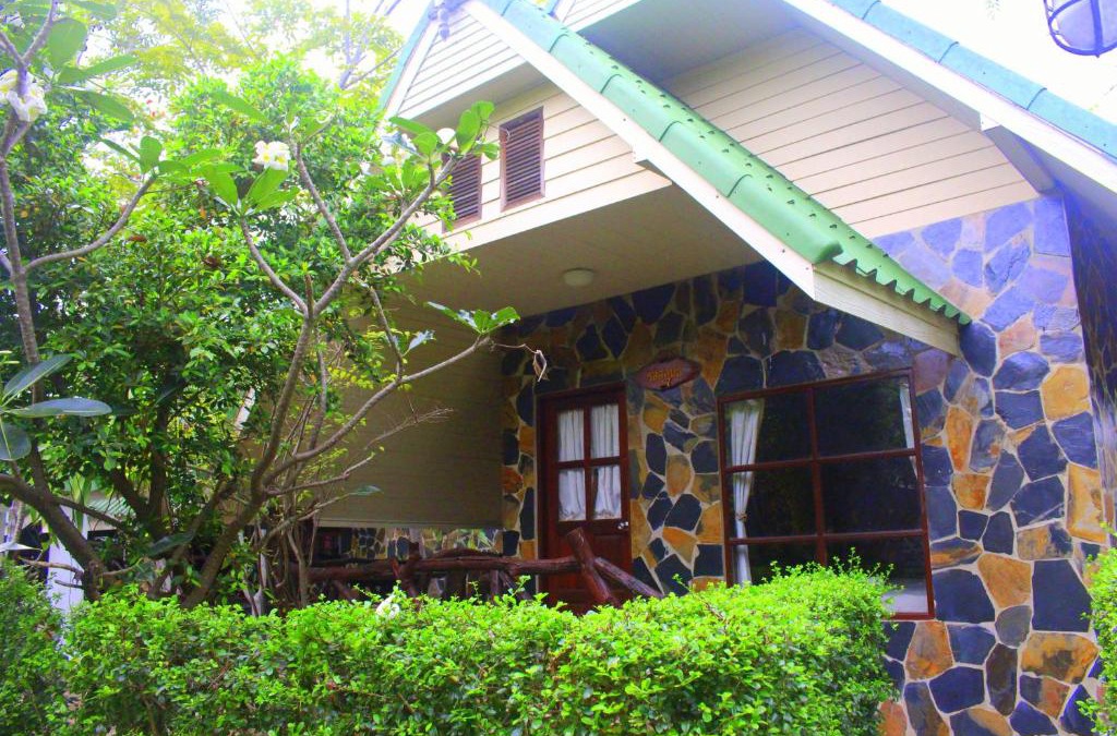 Hat Chao Samran Resort | Squid Resort