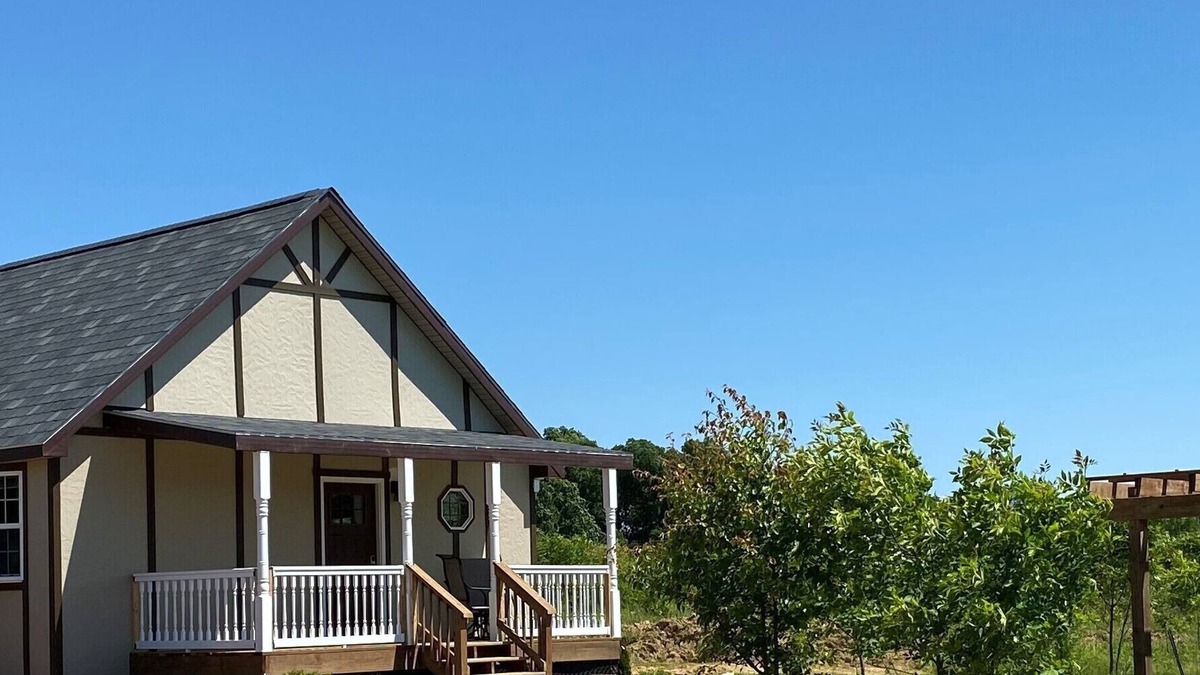 Lyons Cottage | Squire Cottage - Enjoy spectacular sunsets