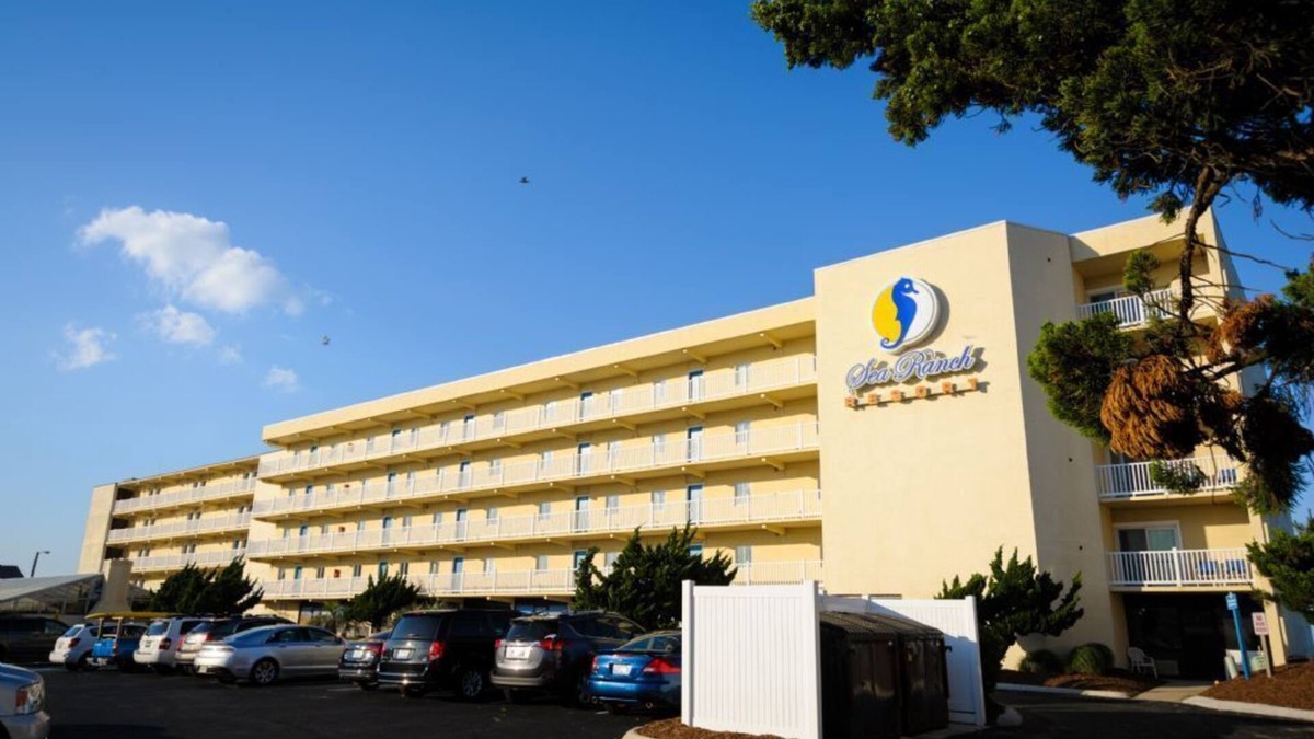 Kill Devil Hills Condo | SR-K1 Sea Ranch Resort Oceanfront Condo, Restaurant, Indoor Pool